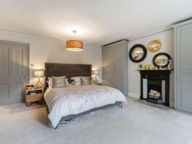 House for sale in Southlea, Datchet