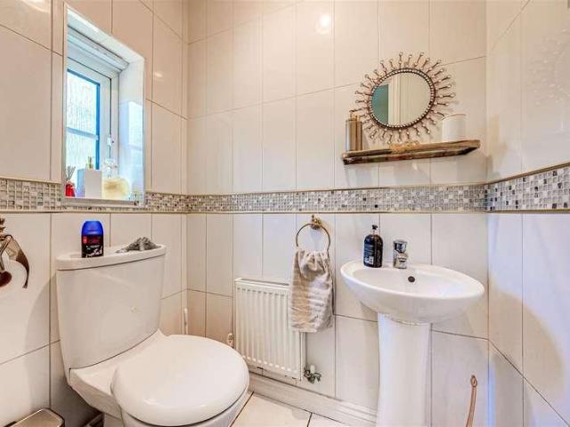 House for sale in Badgers Dene, Grays