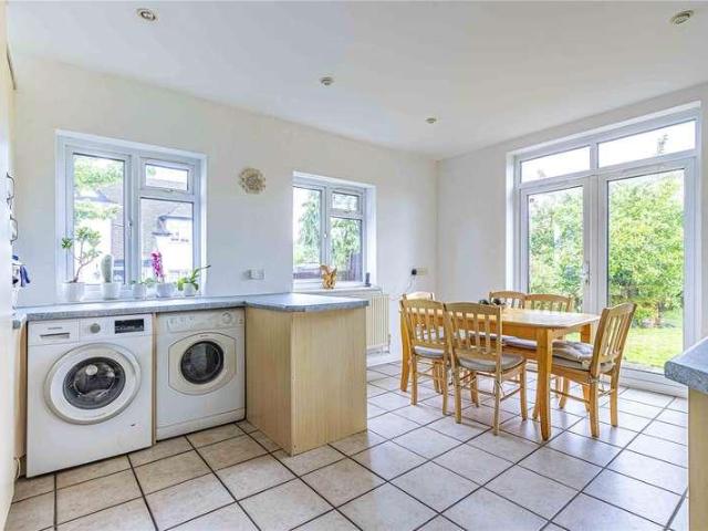 House for sale in Elstree and Borehamwood, Borehamwood