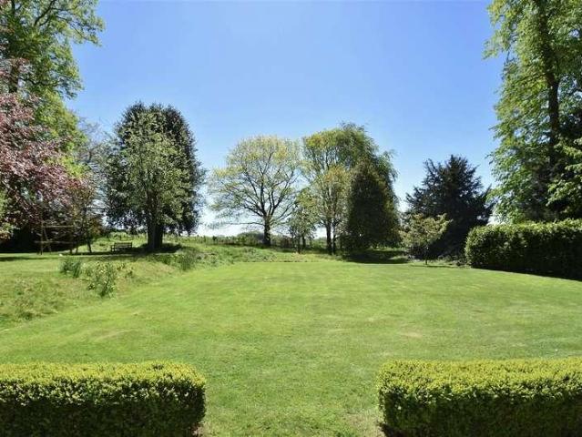 House for sale in Evershot, Oxfordshire