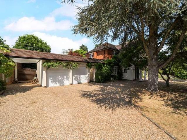 House for sale in Sheerwater, Woking