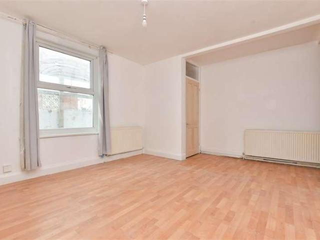 House for sale in Cliftonville West, Acol