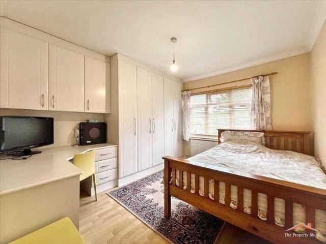 House for sale in Kenton, Greater London