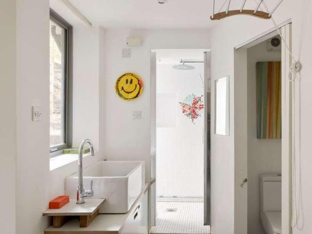 House for sale in Clapton, Lower Clapton