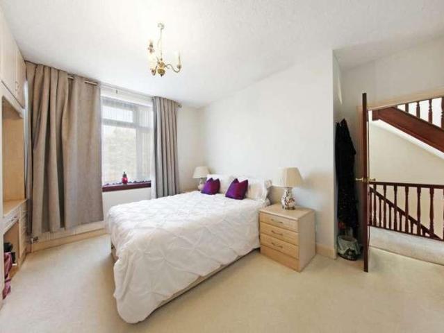 House for sale in London Borough of Redbridge, Greater London