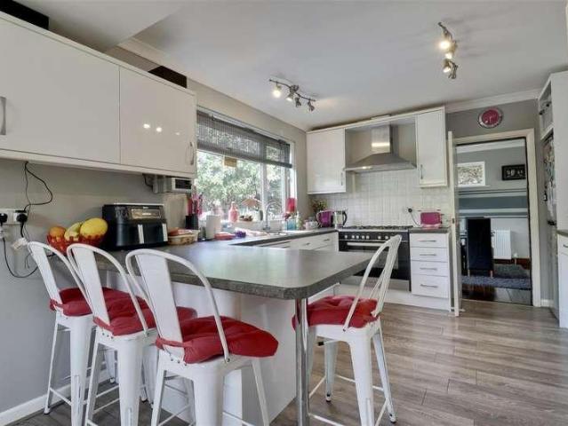 House for sale in Spring Vale, Hampshire
