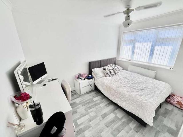House for sale in Poets Estate, Newport Pagnell