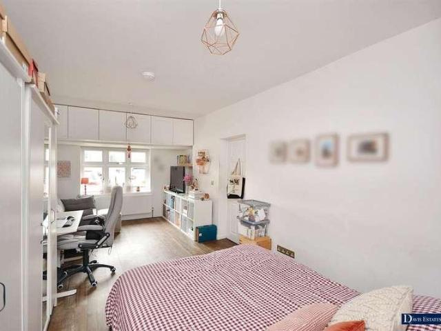 House for sale in Harold Wood, Greater London