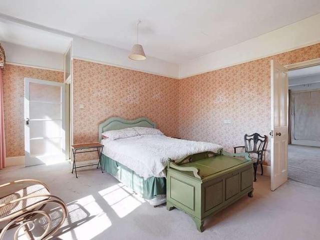 House for sale in St. Dunstan's, The Bridge
