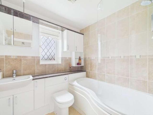 House for sale in Warfield, Newell Green