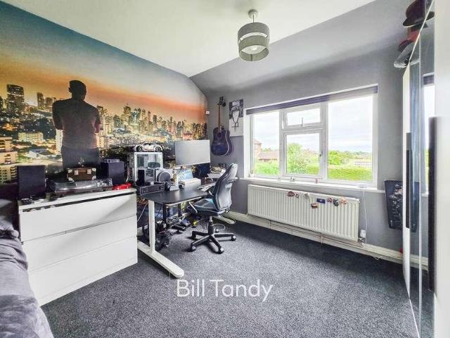 House for sale in Lichfield, Boley Park