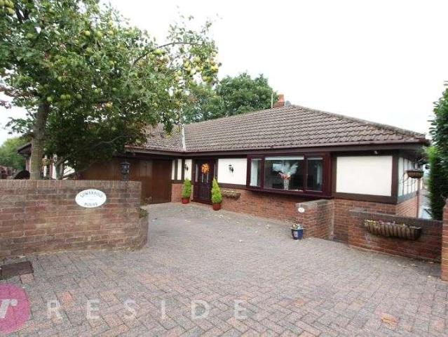 House for sale in Bagslate Moor, Burnedge