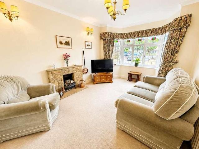 House for sale in Kingswinford, West Midlands