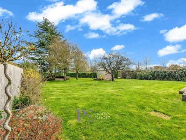 House for sale in Sutton Cheney, Barton