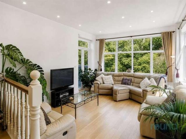 House for sale in Hendon, Greater London