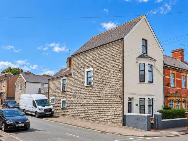 House for sale in Barry, Wales