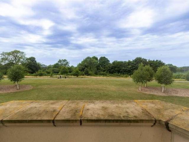 House for sale in Ivy Chimneys, Epping