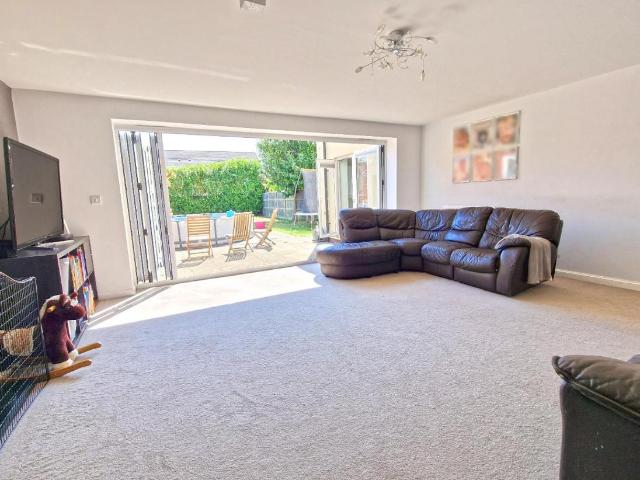 House for sale in Evershot, Oxfordshire
