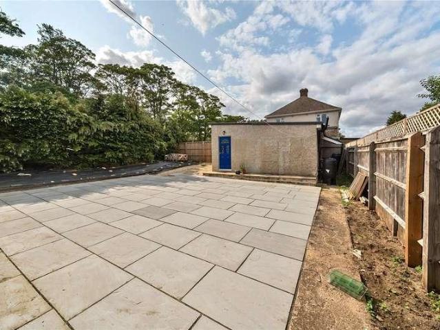 House for sale in The Slade, Oxfordshire