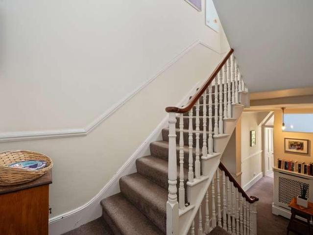 House for sale in Finsbury Park, Greater London