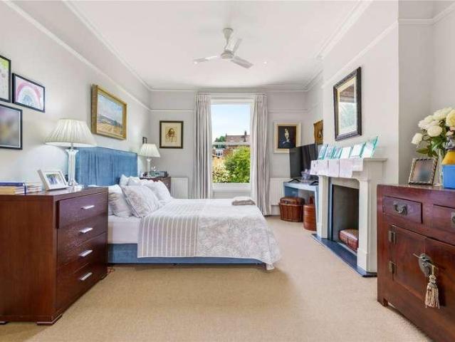 House for sale in Balham, Greater London