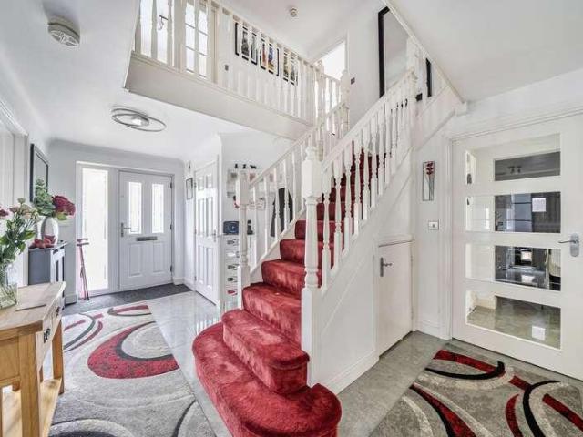 House for sale in Horsham, West Sussex