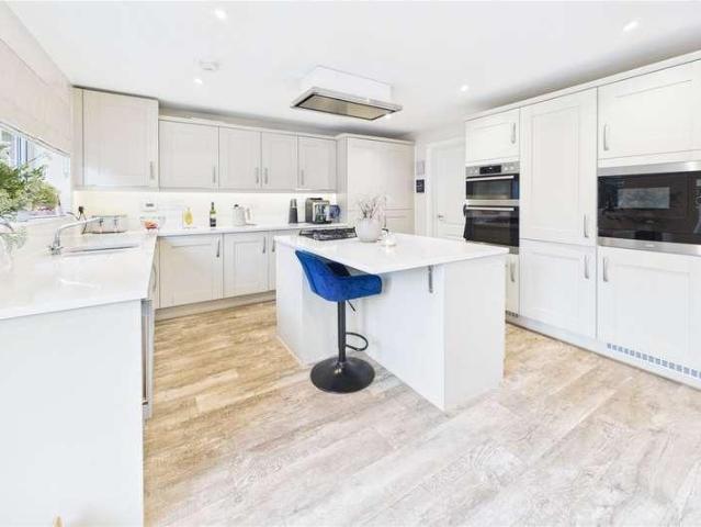 House for sale in Shinfield, Spencers Wood