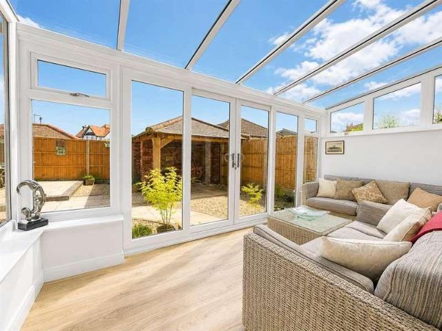 House for sale in Lee-on-the-Solent, Middlecroft