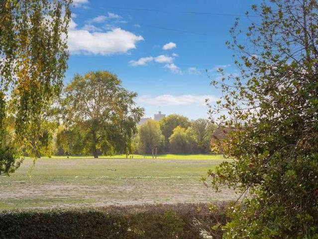 House for sale in Chalvey, Slough