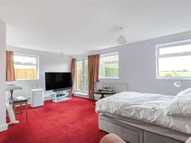 House for sale in Greater London