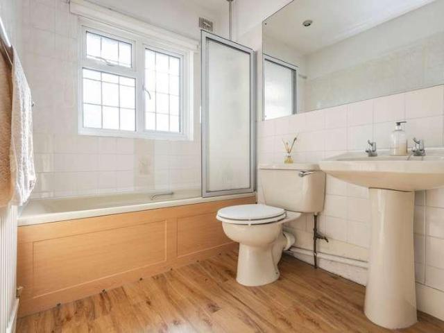 House for sale in High Brooms, Tunbridge Wells