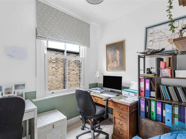 House for sale in Palmers Green, Greater London