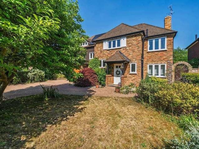 House for sale in Burnham, Swallow