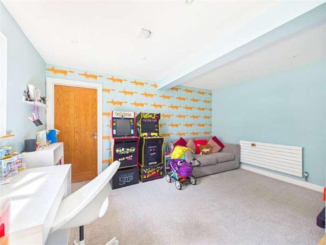 House for sale in Lower Wick, Worcestershire