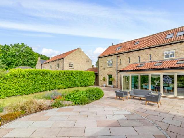 House for sale in Low Harrogate, Harrogate