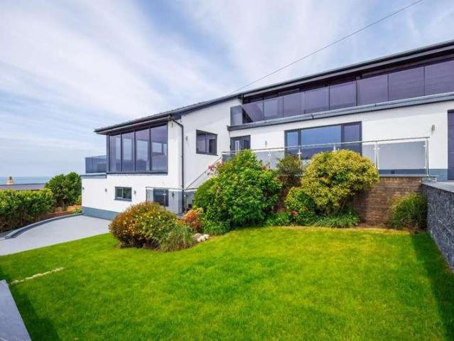House for sale in Ogmore-by-sea, Wales