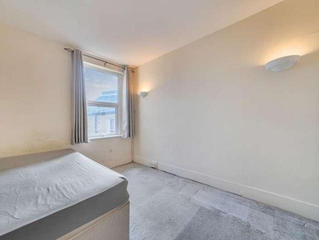 House for sale in London Borough of Lewisham, Greater London