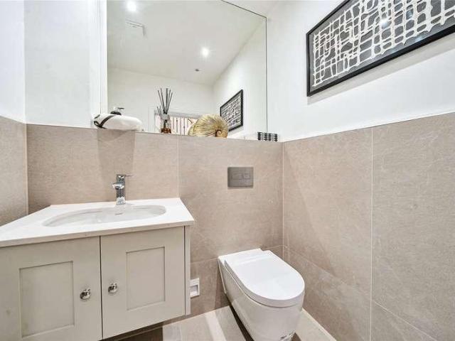 House for sale in Northwood, Northwood