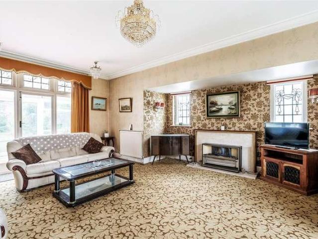 House for sale in Greater London