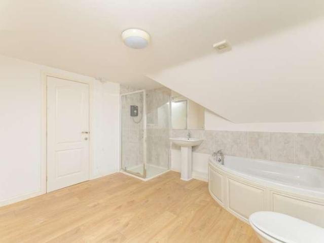 House for sale in Eldwick, Bradford
