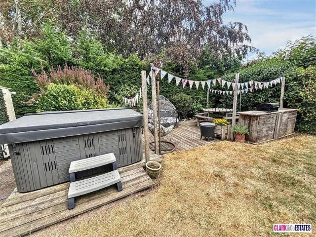 House for sale in Watergate, Devon
