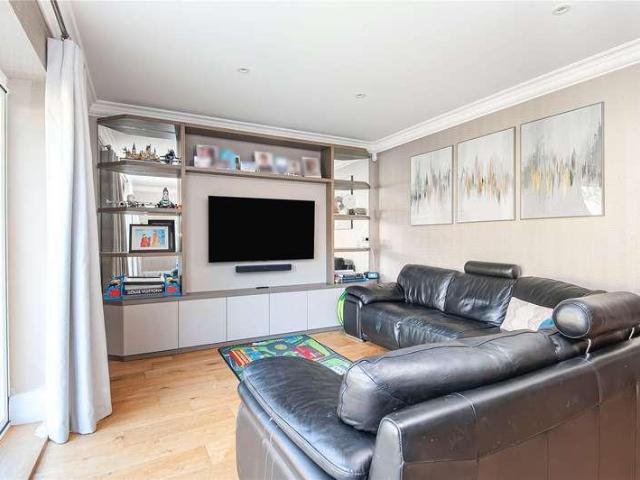 House for sale in New Malden, New Malden