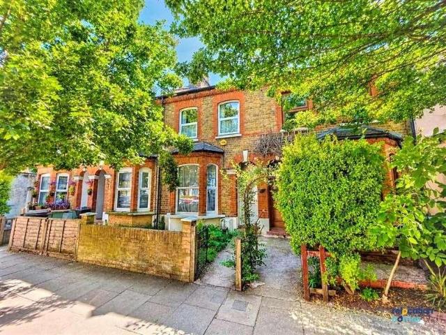 House for sale in Edmonton, Greater London