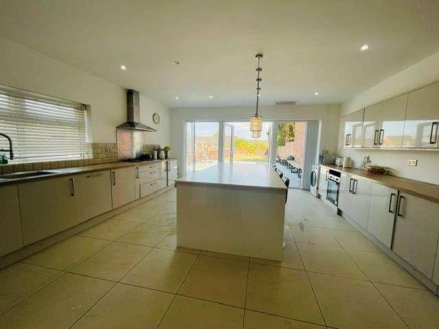 House for sale in Hall End, West Bromwich