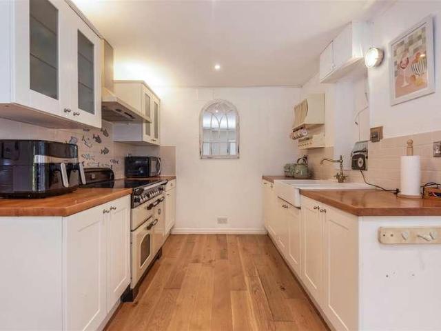 House for sale in Littlecote, West Sussex