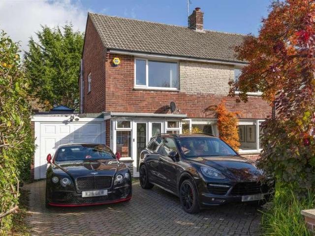 House for sale in Fordington