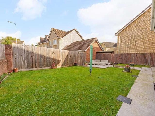 House for sale in Oakfield, Cwmbrân