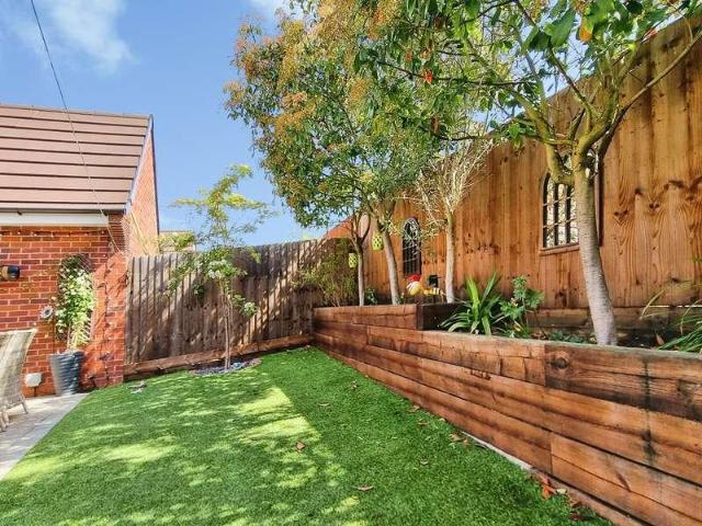 House for sale in Hanson Reach, Bedford