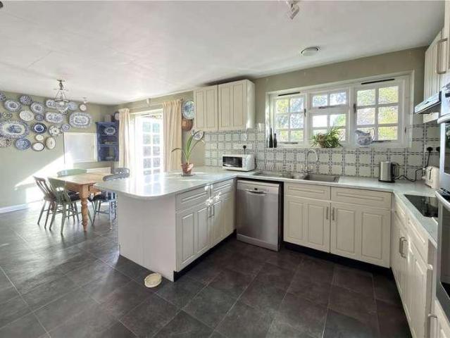 House for sale in Berghers Hill, Wooburn Green