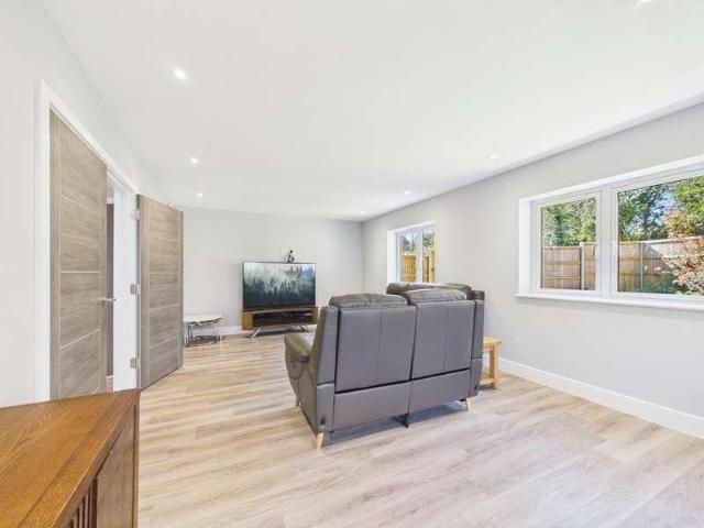 House for sale in Great Amwell, East Hertfordshire